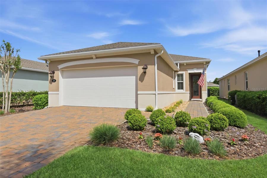 Property photo for 188 OLD MOSS CIRCLE, DeLand, FL