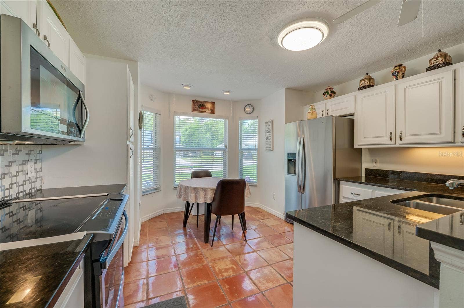 1312 N WEMBLEY CIRCLE, Port Orange, FL 32128 Eat-in kitchen