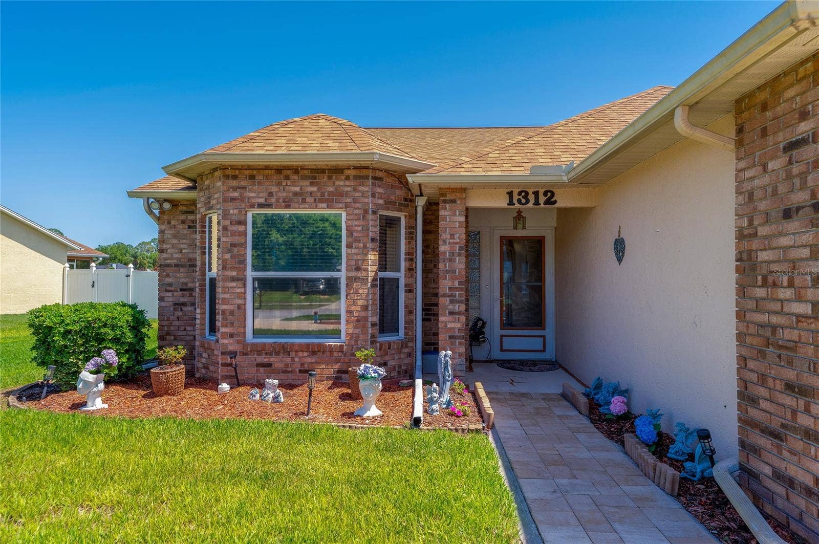 1312 N WEMBLEY CIRCLE, Port Orange, FL 32128 Entry