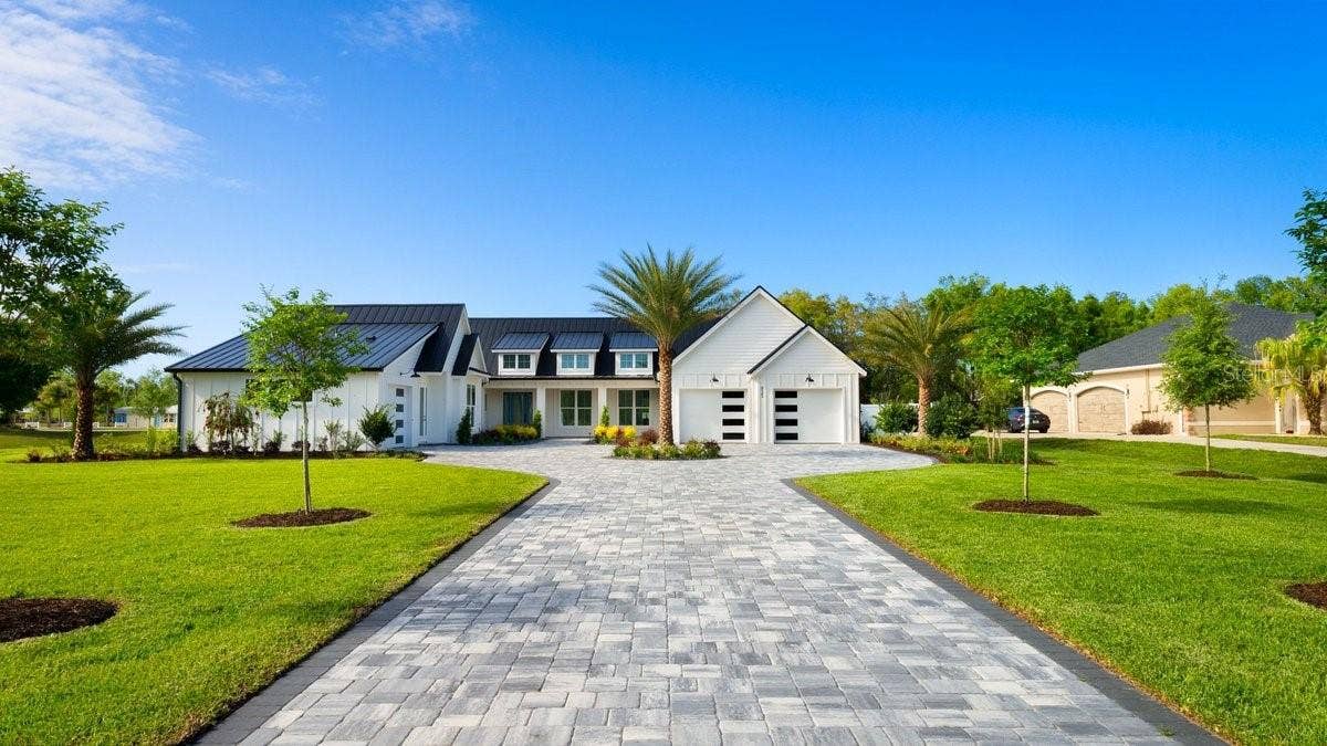 825 PHEASANT RUN COURT W, Port Orange, FL 32127