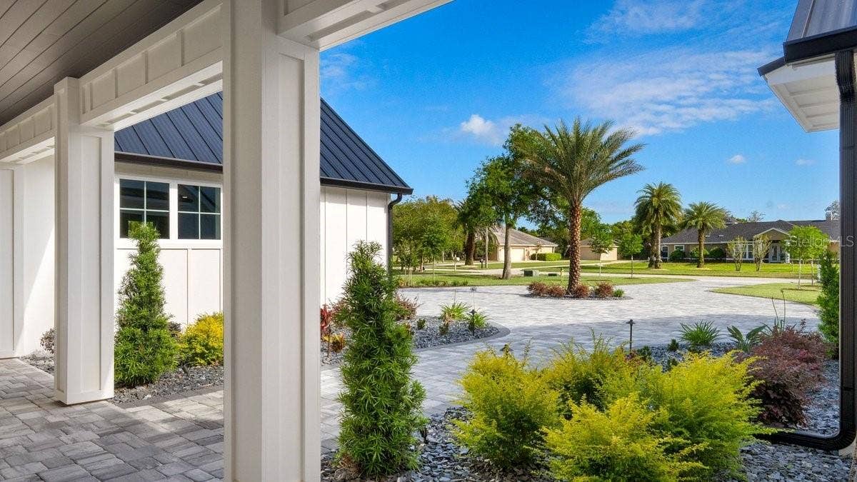 825 PHEASANT RUN COURT W, Port Orange, FL 32127