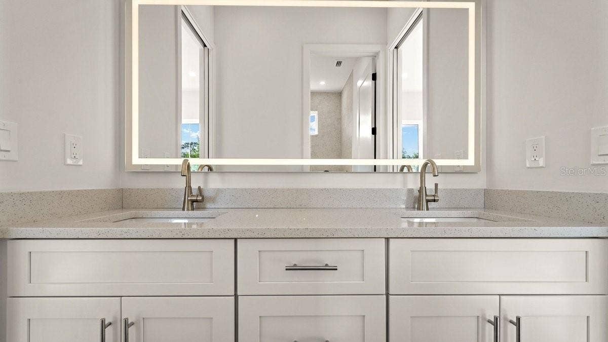 825 PHEASANT RUN COURT W, Port Orange, FL 32127