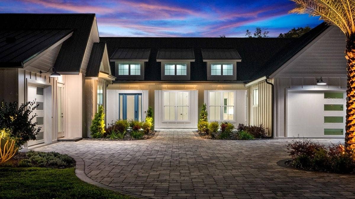 825 PHEASANT RUN COURT W, Port Orange, FL 32127