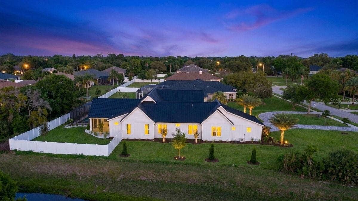 825 PHEASANT RUN COURT W, Port Orange, FL 32127