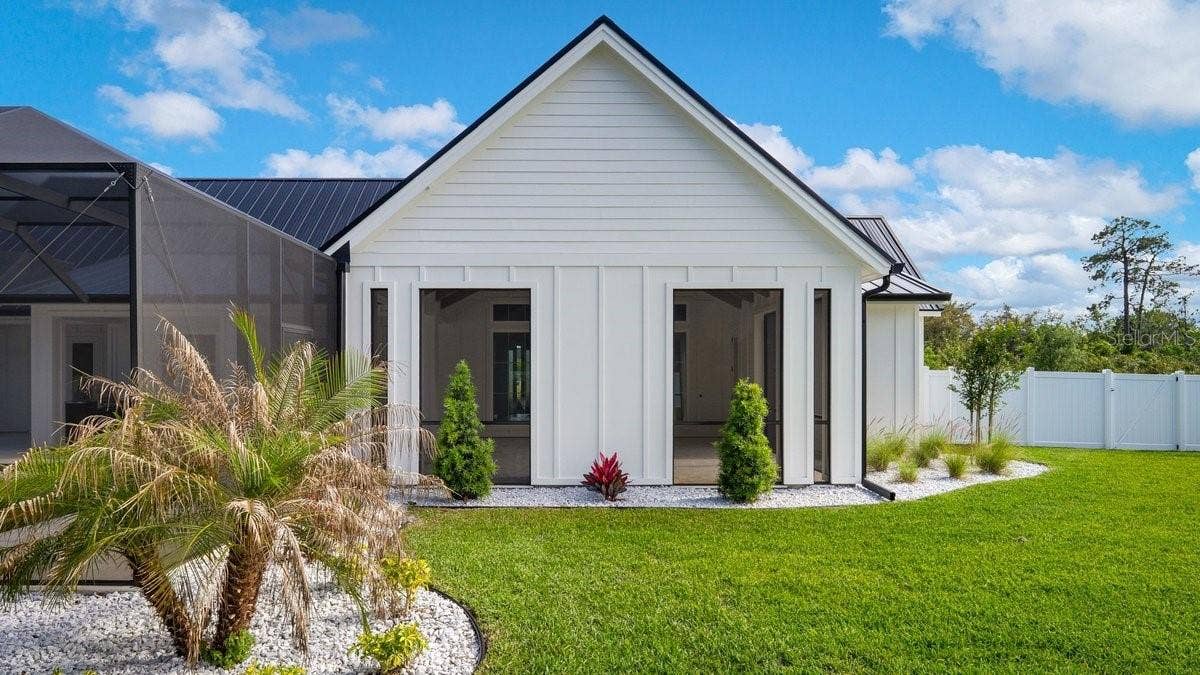825 PHEASANT RUN COURT W, Port Orange, FL 32127