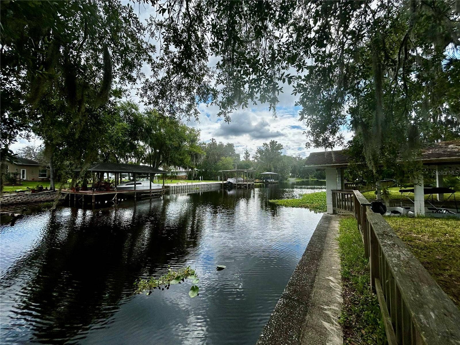 2950 N SHELL ROAD, Deland, FL 32720 canal - 2 mins. to St John's River