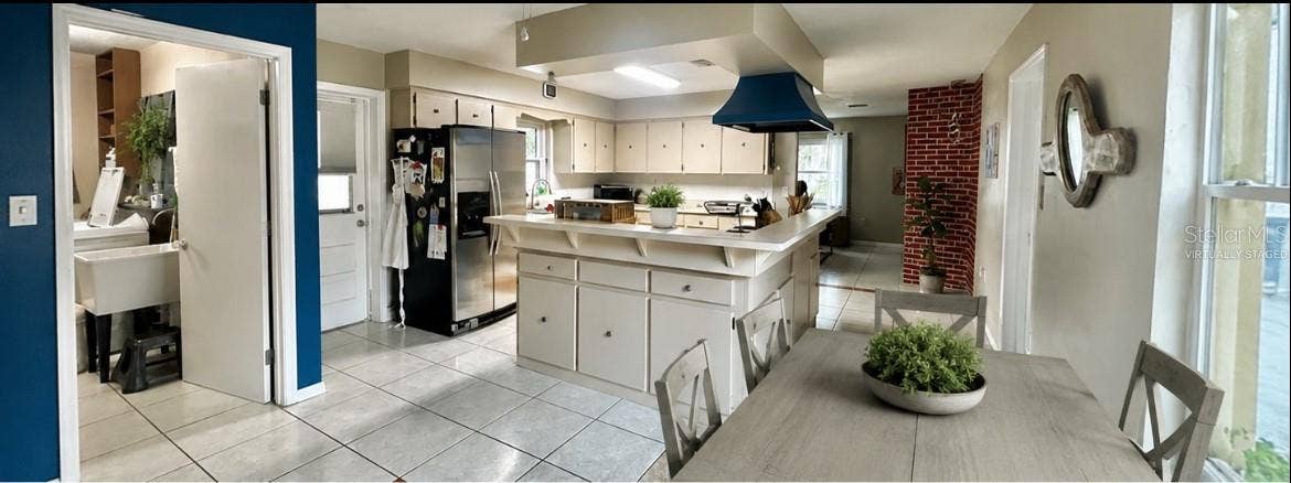 2950 N SHELL ROAD, Deland, FL 32720 Eat in Kitchen virtually staged