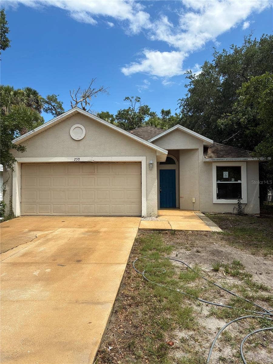 250 WILLOW PLACE, Ormond Beach, FL 32174 Front