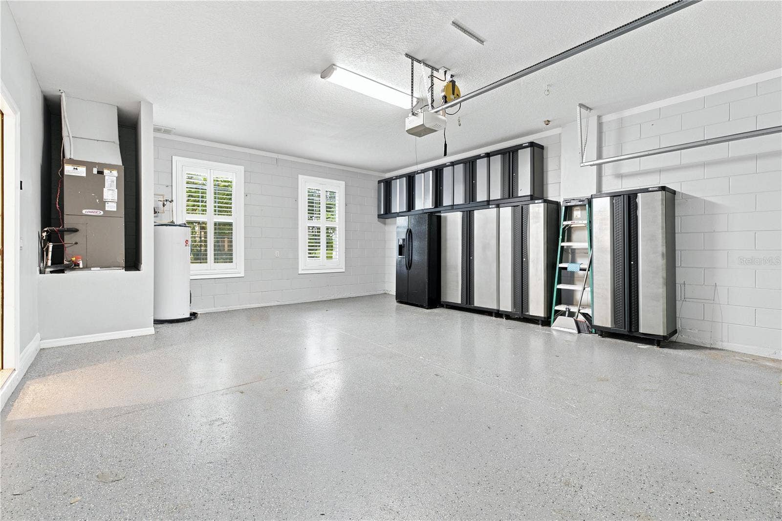 6820 THORNHILL CIRCLE, Windermere, FL 34786