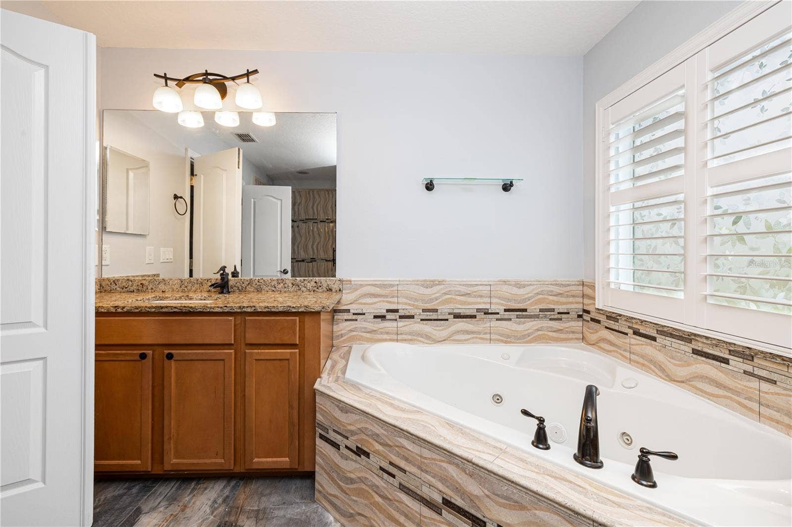 6820 THORNHILL CIRCLE, Windermere, FL 34786