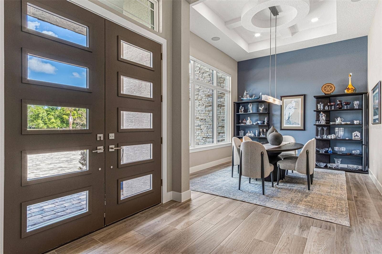 Double door entry