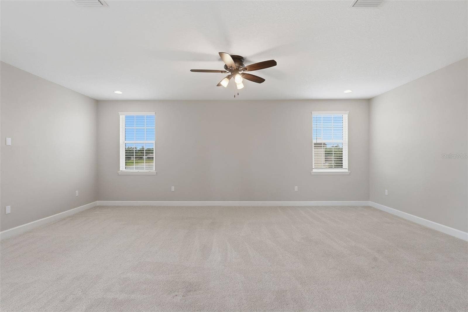 UPSTAIRS LOFT