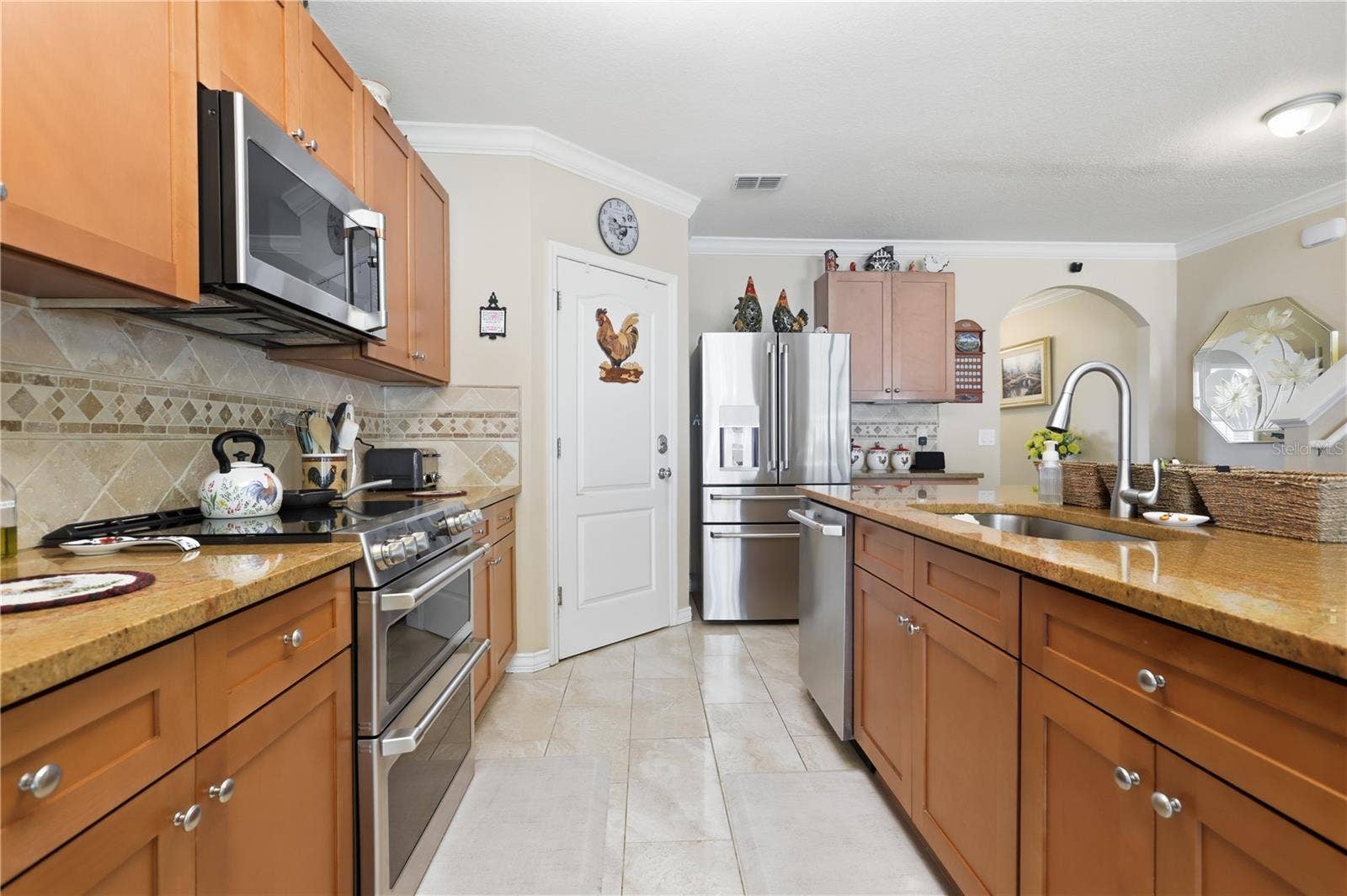 831 OAK HOLLOW LOOP, Deland, FL 32724