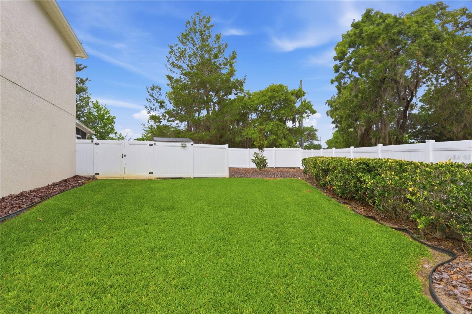 831 OAK HOLLOW LOOP, Deland, FL 32724