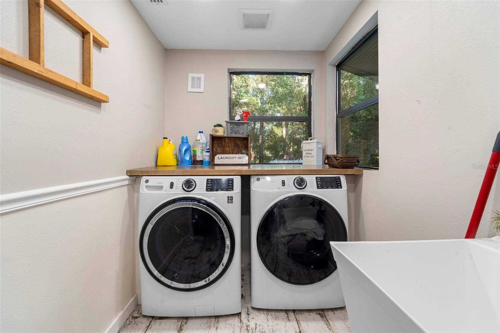 1268 MCGREGOR ROAD, Deland, FL 32720 Laundry Room