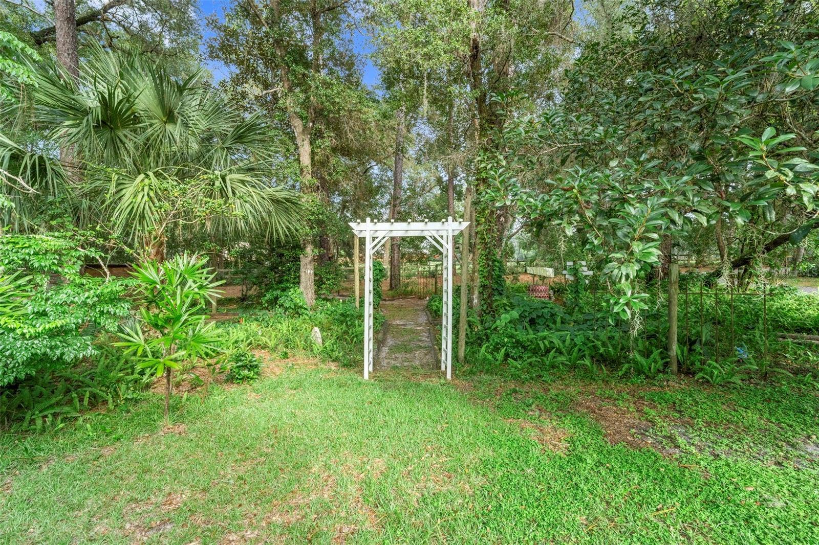 1268 MCGREGOR ROAD, Deland, FL 32720 1268 MCGREGOR ROAD, Deland, FL 32720