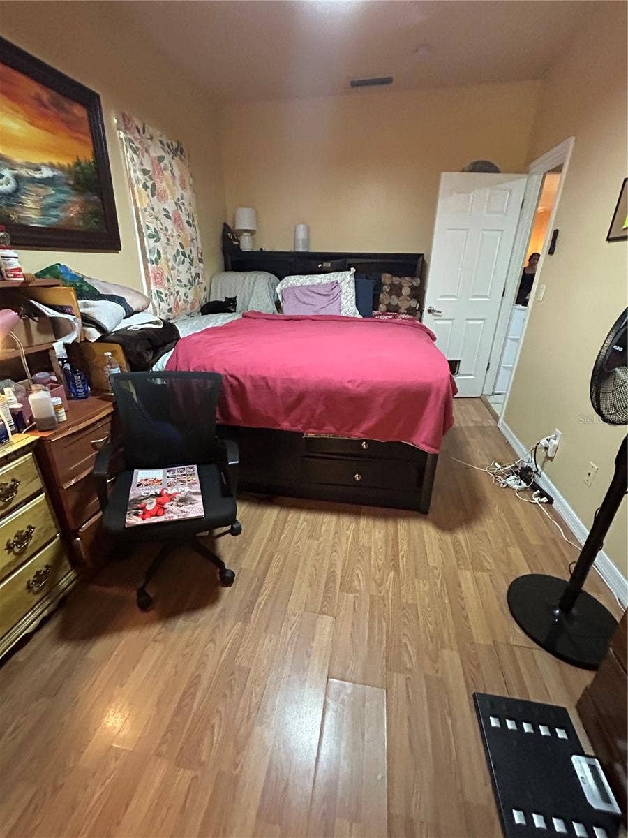 629 HOLMES AVENUE, Daytona Beach, FL 32114 Main bedroom