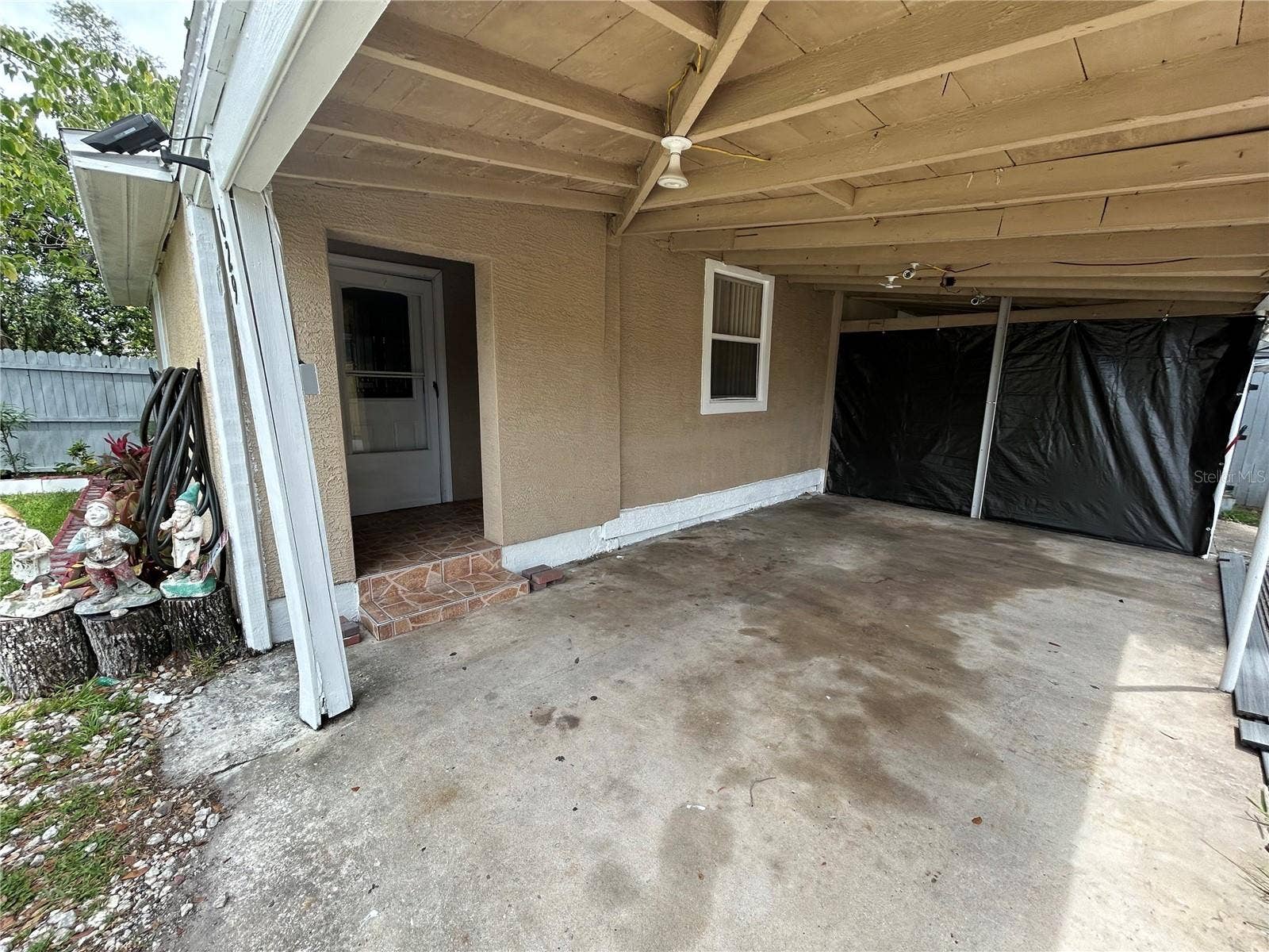 629 HOLMES AVENUE, Daytona Beach, FL 32114 Parking covered