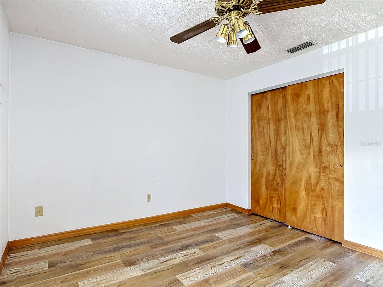 910 BIG TREE ROAD, #12-4, South Daytona, FL 32119 910 BIG TREE ROAD, #12-4, South Daytona, FL 32119