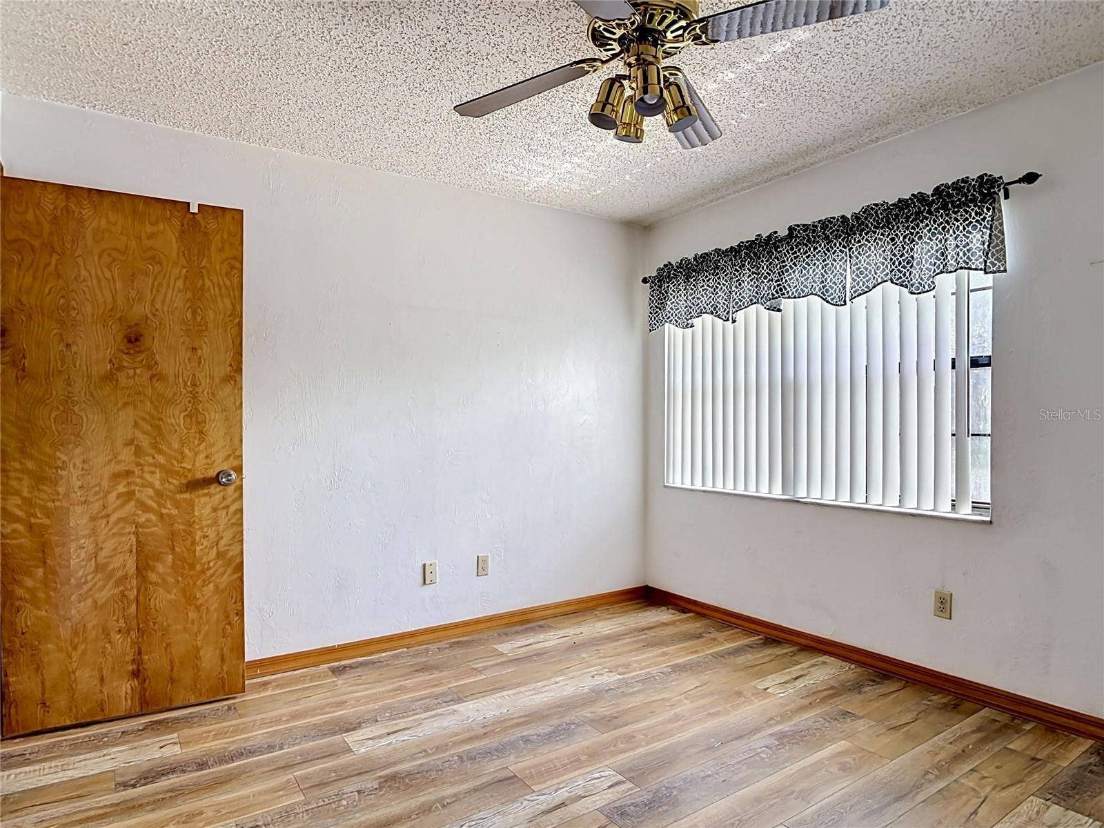 910 BIG TREE ROAD, #12-4, South Daytona, FL 32119 910 BIG TREE ROAD, #12-4, South Daytona, FL 32119