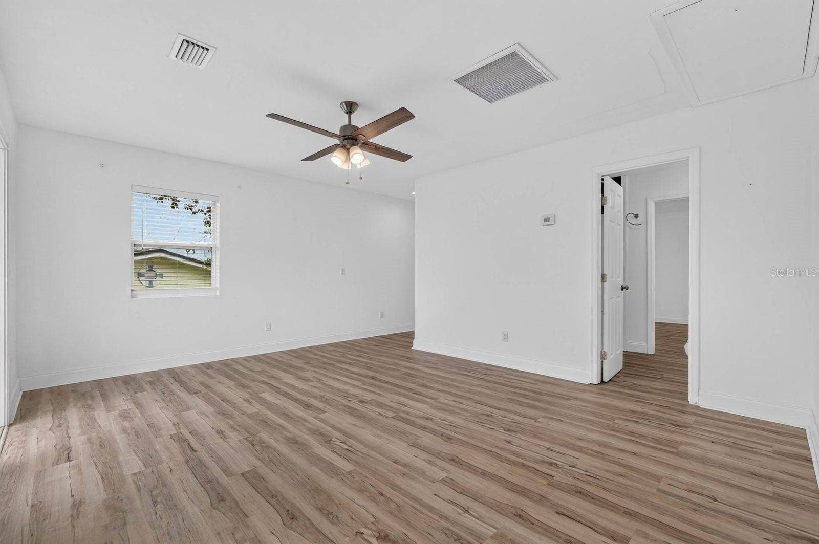 2005 SCHULTE AVENUE, Daytona Beach, FL 32118