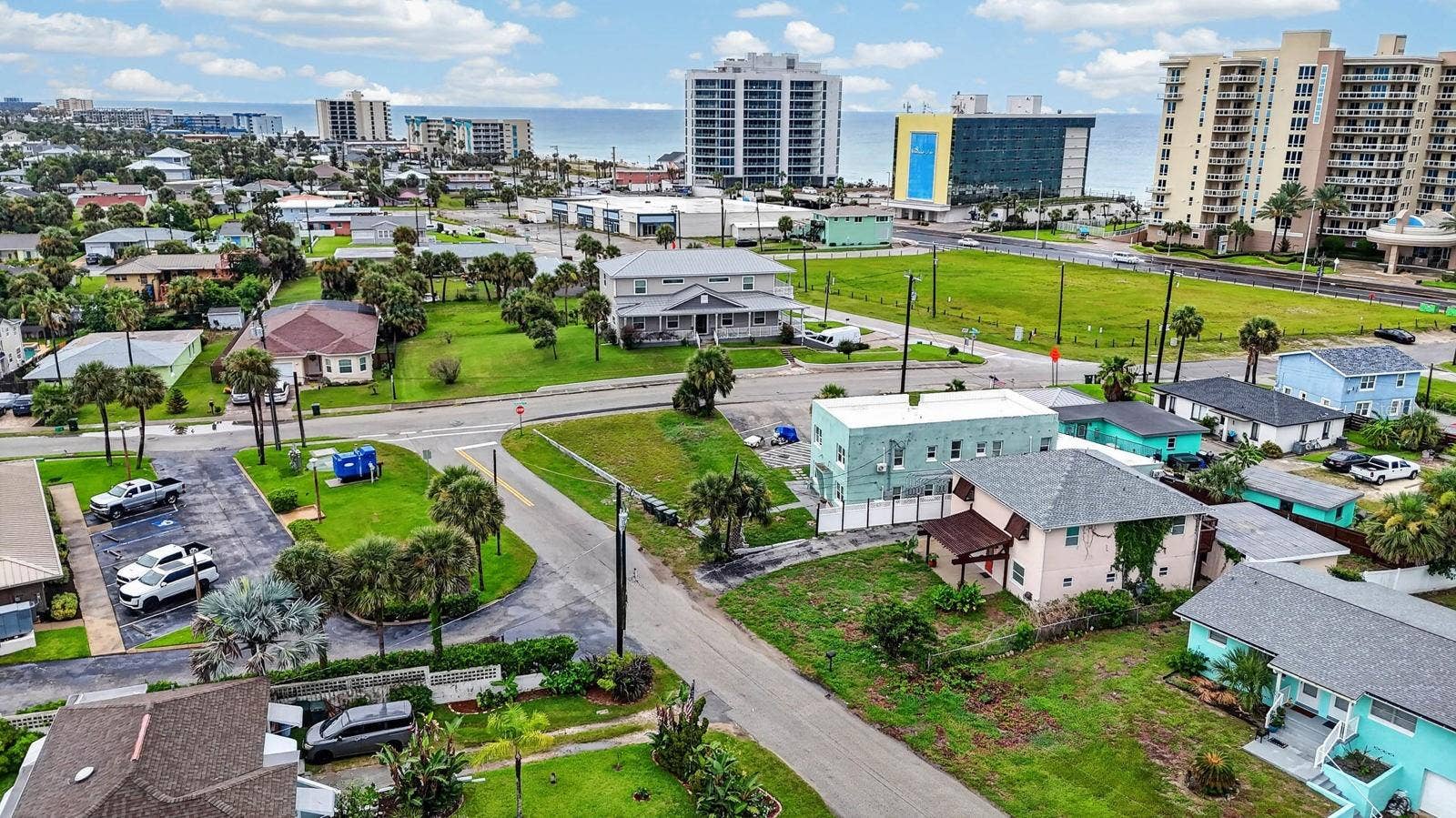2005 SCHULTE AVENUE, Daytona Beach, FL 32118