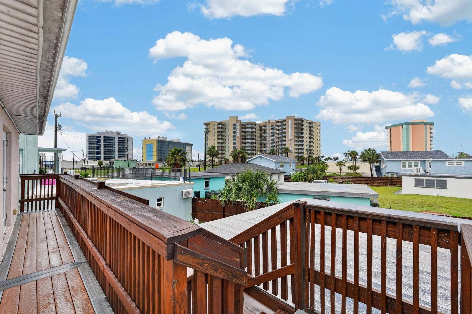 2005 SCHULTE AVENUE, Daytona Beach, FL 32118