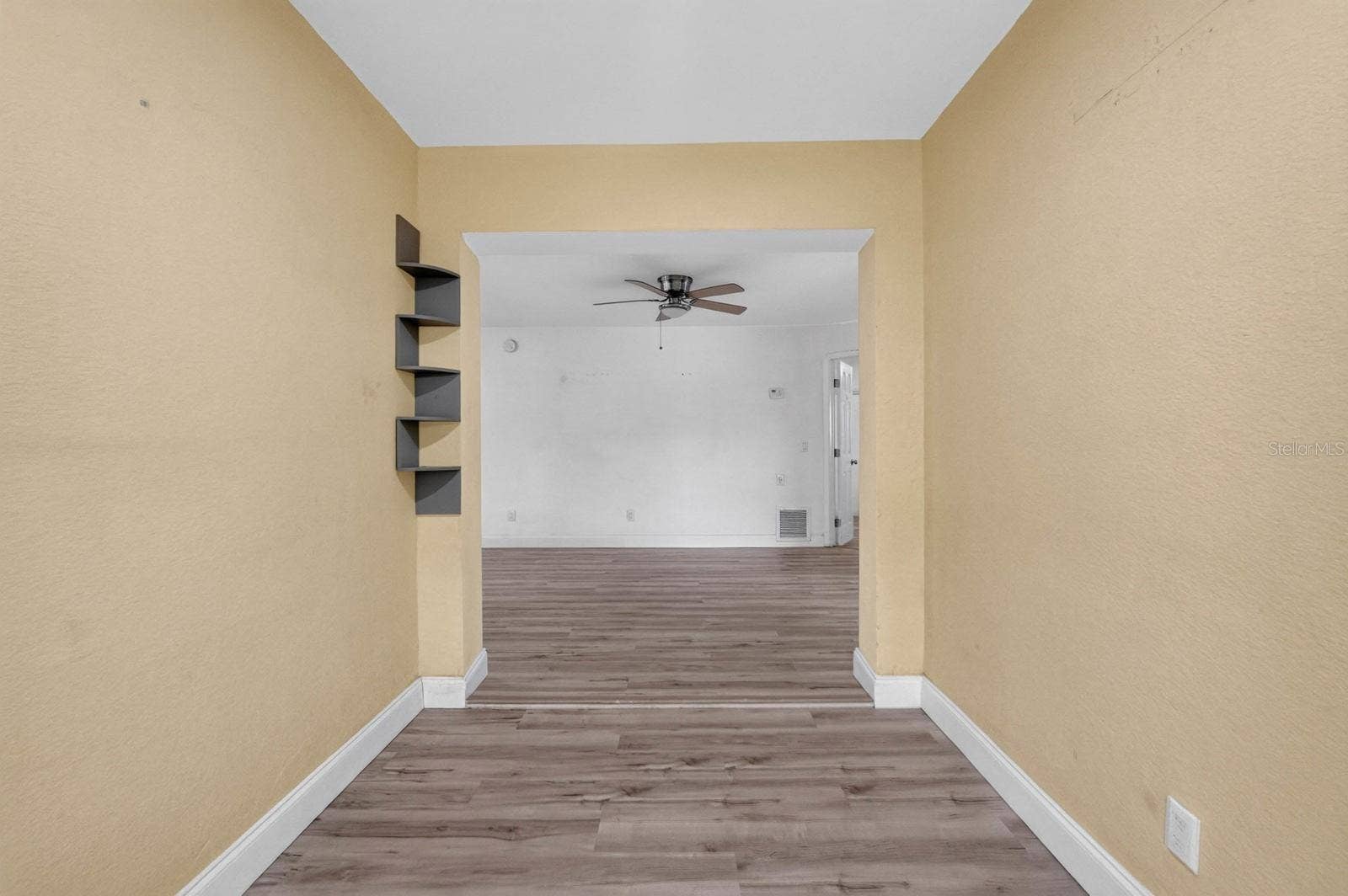 2005 SCHULTE AVENUE, Daytona Beach, FL 32118