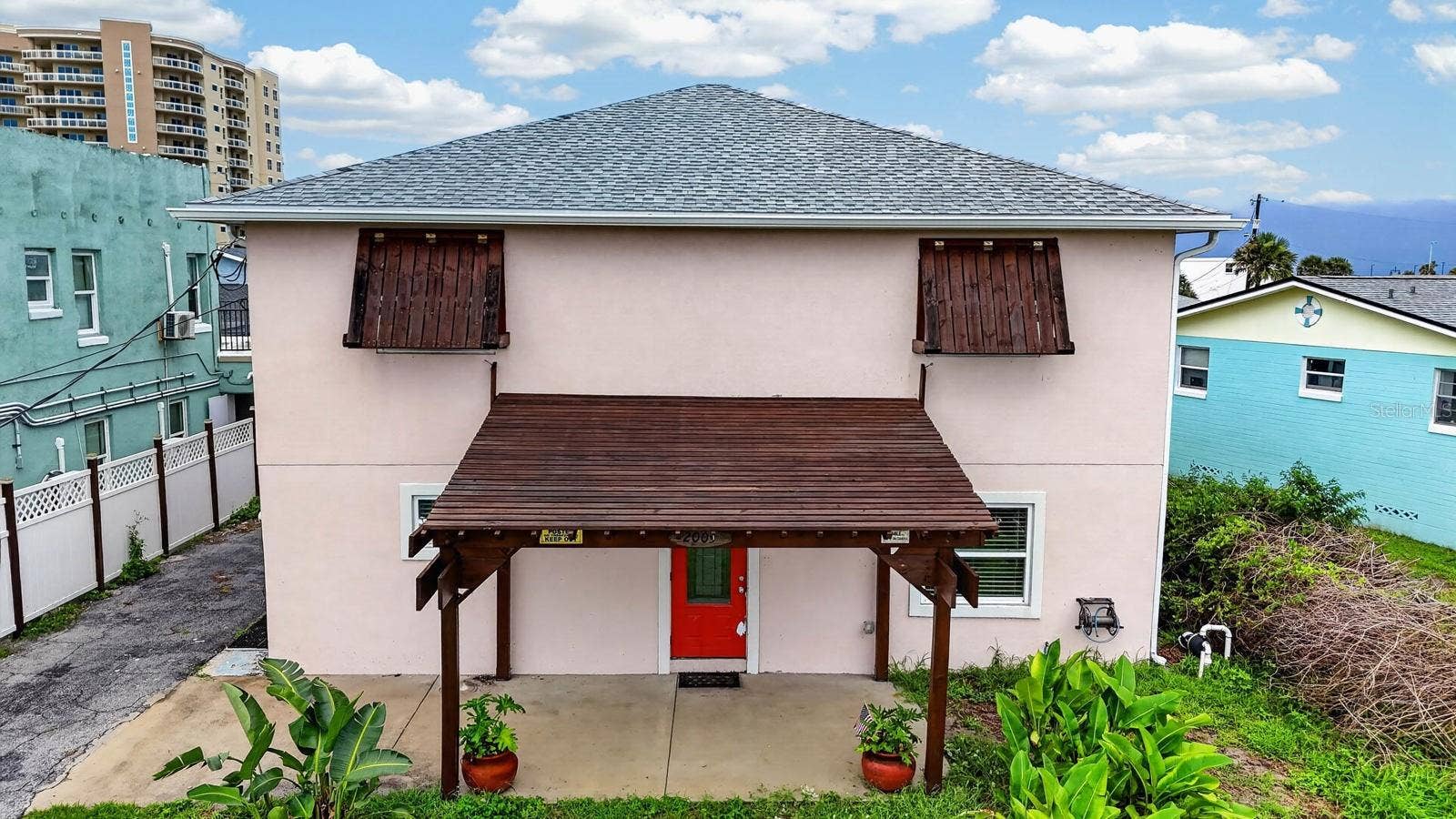 2005 SCHULTE AVENUE, Daytona Beach, FL 32118