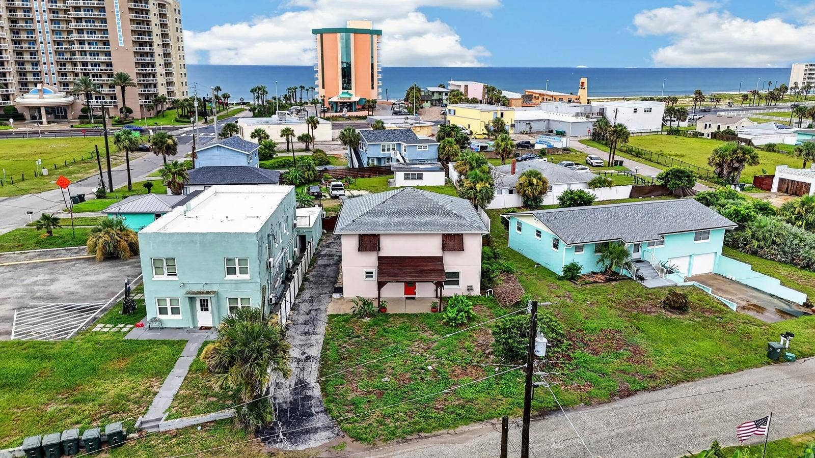 2005 SCHULTE AVENUE, Daytona Beach, FL 32118
