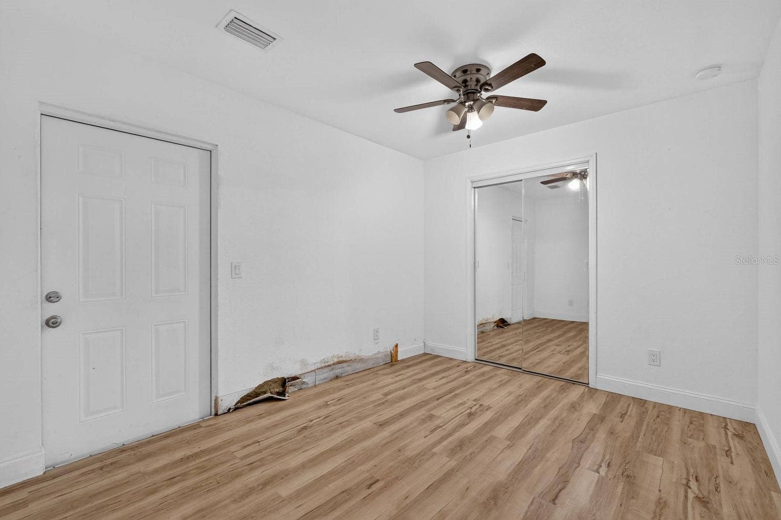 2005 SCHULTE AVENUE, Daytona Beach, FL 32118