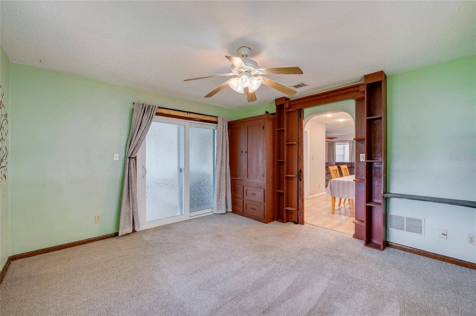667 GEORGE MILLER CIRCLE, Port Orange, FL 32127 Flex room