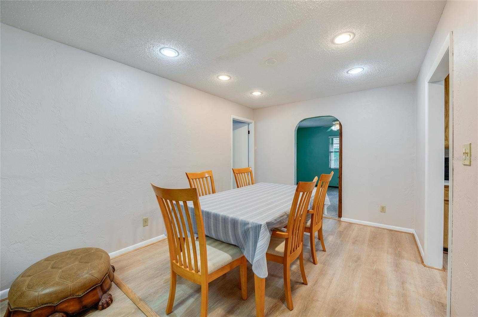 667 GEORGE MILLER CIRCLE, Port Orange, FL 32127 Dining area