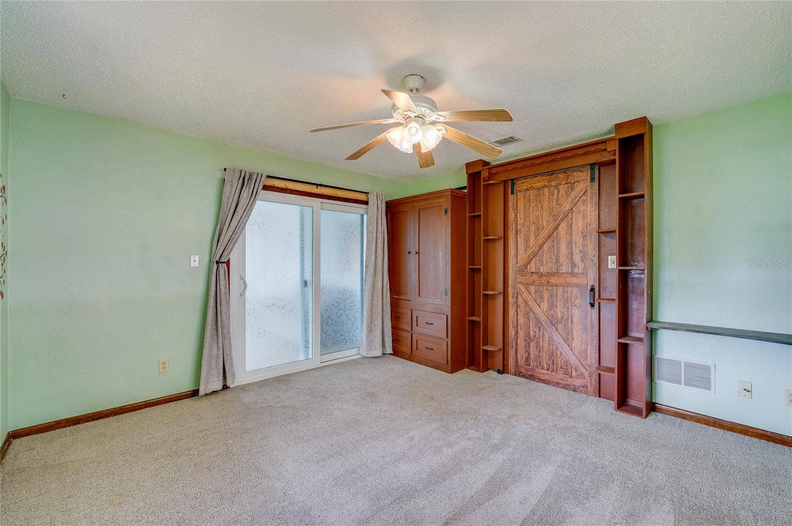 667 GEORGE MILLER CIRCLE, Port Orange, FL 32127 Flex room