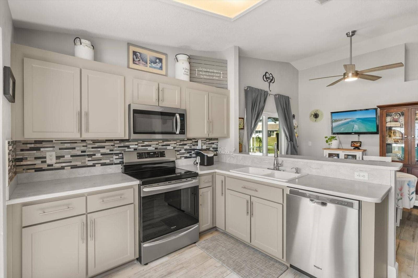 988 DEER SPRINGS ROAD, Port Orange, FL 32129 988 DEER SPRINGS ROAD, Port Orange, FL 32129