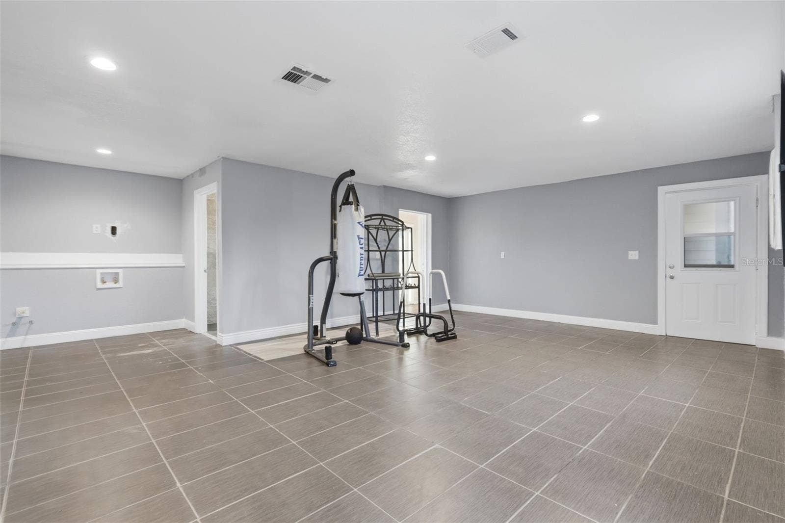 5414 RIVERSIDE DRIVE, Port Orange, FL 32127 Studio/Basement - First Floor