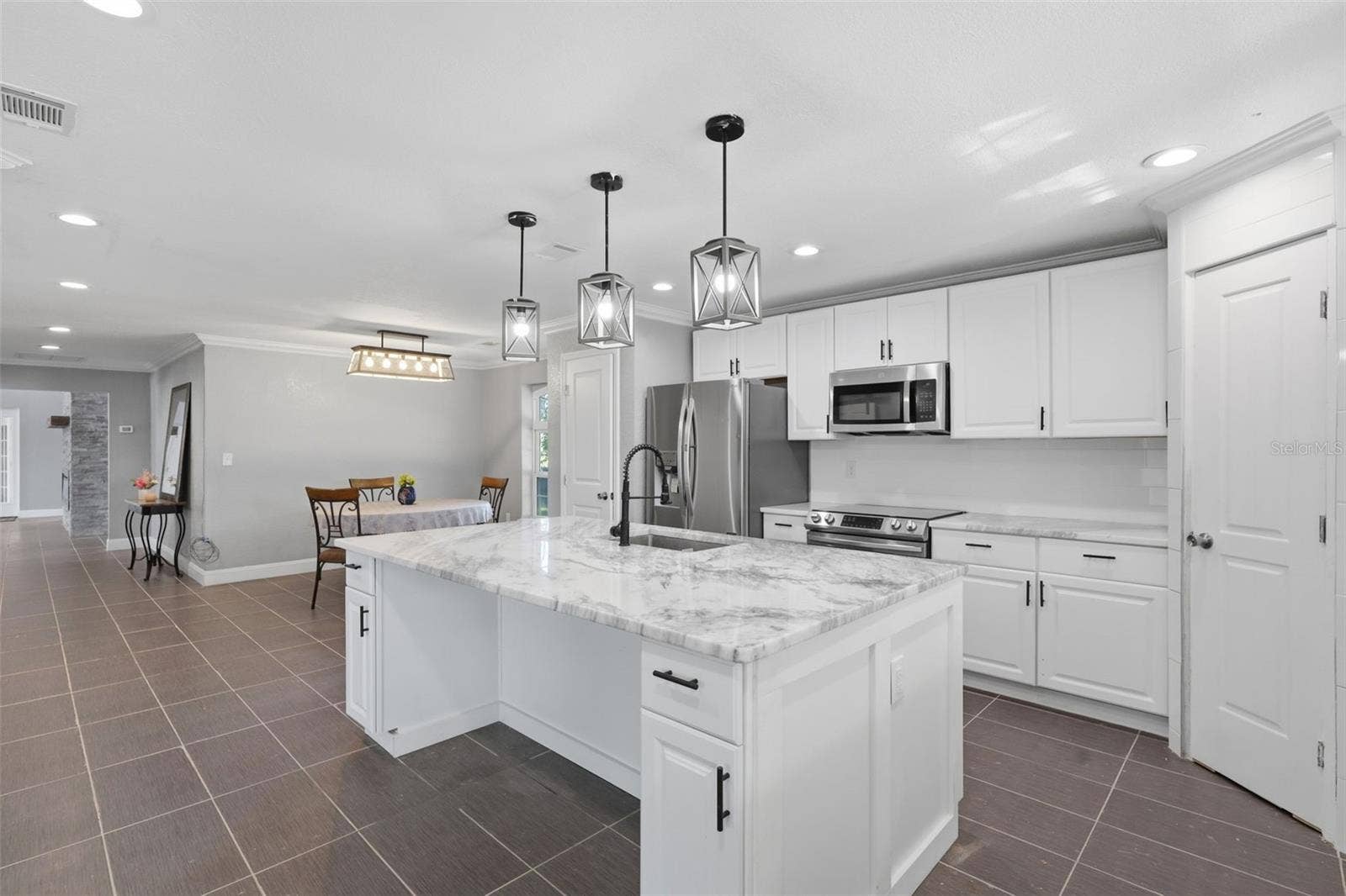 5414 RIVERSIDE DRIVE, Port Orange, FL 32127 5414 RIVERSIDE DRIVE, Port Orange, FL 32127