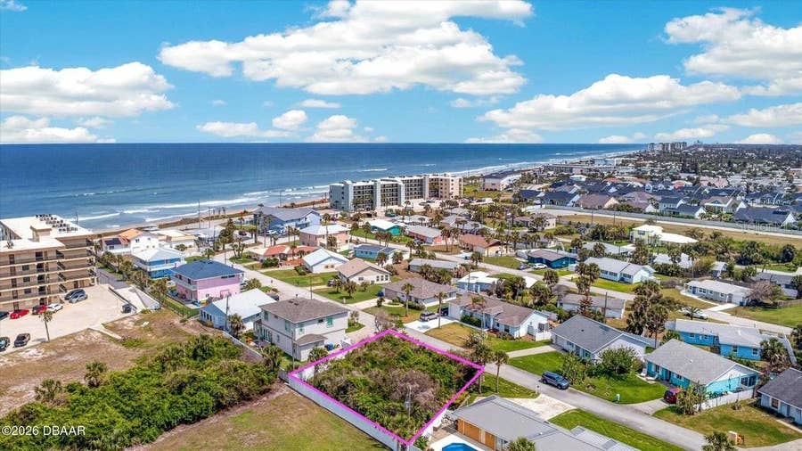 Property photo for 28 OCEAN BREEZE CIRCLE, Ormond Beach, FL