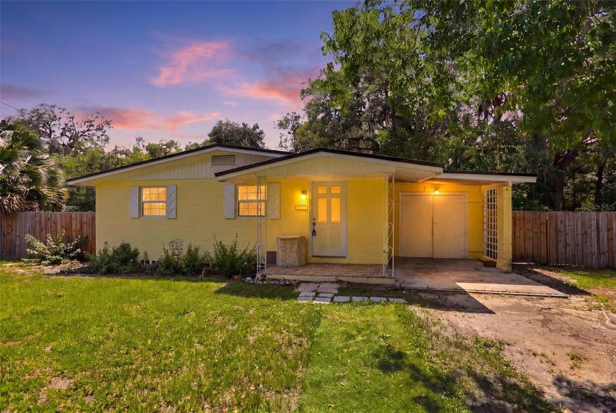 Property photo for 810 S MASSACHUSETTS AVENUE, DeLand, FL
