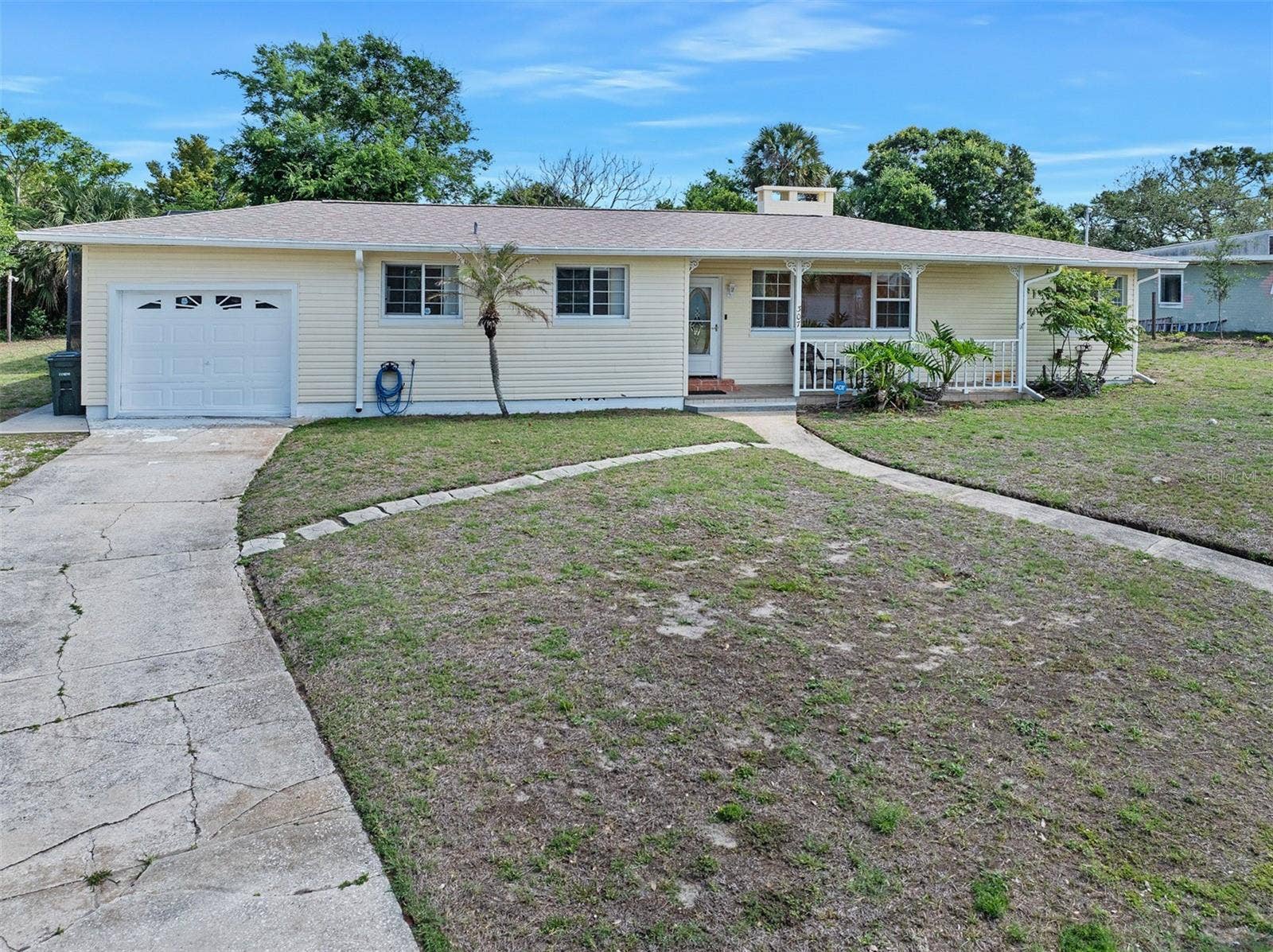 307 MANHATTAN AVENUE, Daytona Beach, FL 32118 307 MANHATTAN AVENUE, Daytona Beach, FL 32118