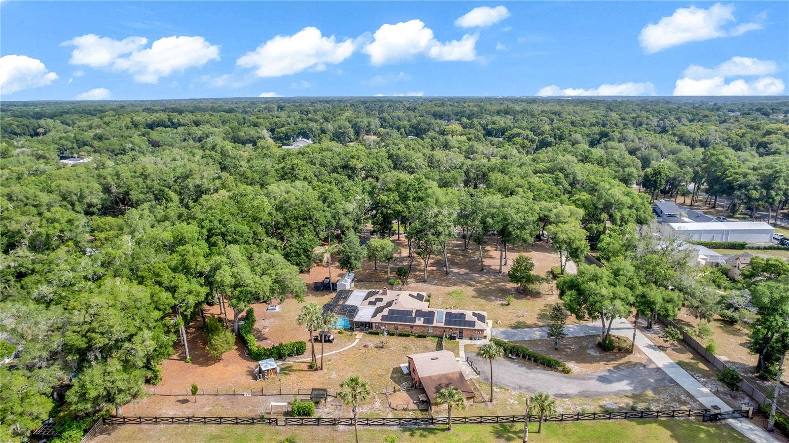 721 MCGREGOR ROAD, Deland, FL 32720 Your Private Retreat Awaits!