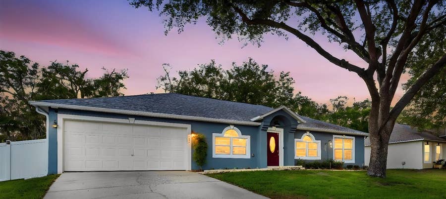 Property photo for 983 CASCADES PARK TRAIL, DeLand, FL