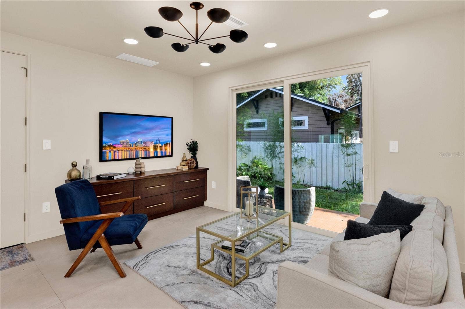 102 W PRINCETON STREET, Orlando, FL 32804 102 W PRINCETON STREET, Orlando, FL 32804