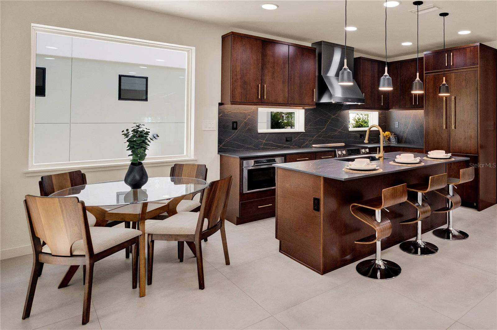 102 W PRINCETON STREET, Orlando, FL 32804 102 W PRINCETON STREET, Orlando, FL 32804