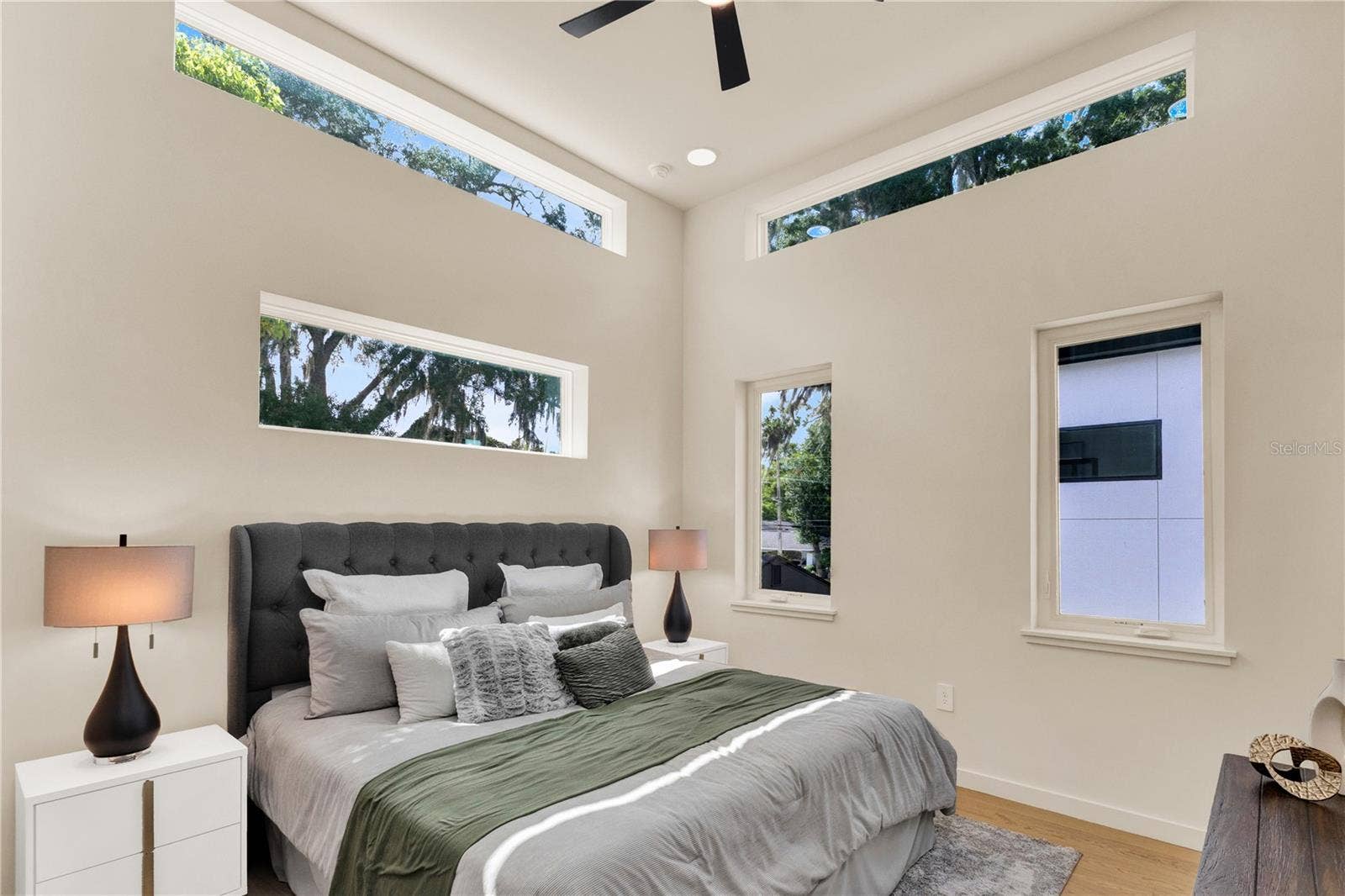 102 W PRINCETON STREET, Orlando, FL 32804 102 W PRINCETON STREET, Orlando, FL 32804