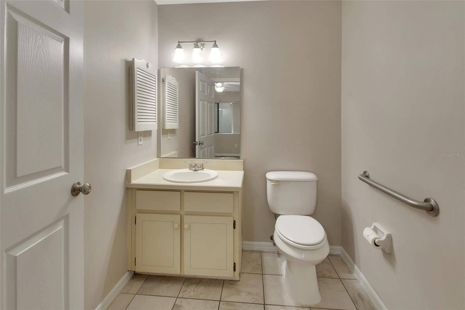 Guest bathroom downstairs.