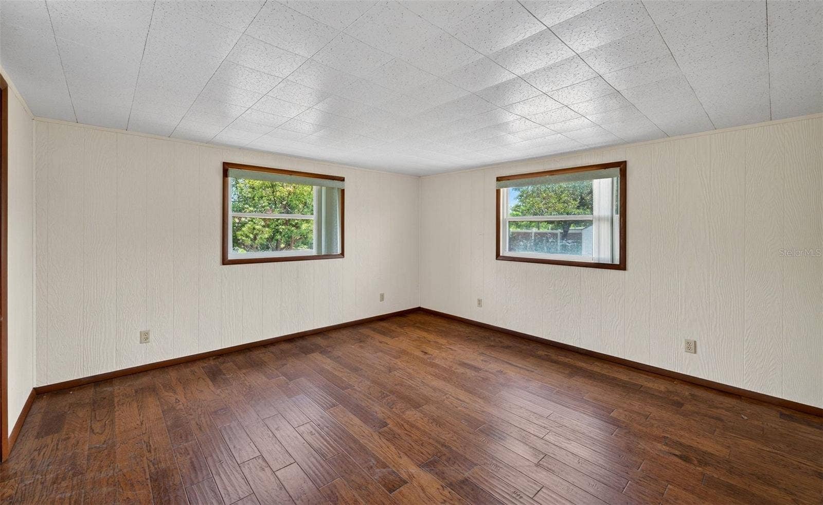 1961 CAROLINA AVENUE, Ormond Beach, FL 32174 1961 CAROLINA AVENUE, Ormond Beach, FL 32174