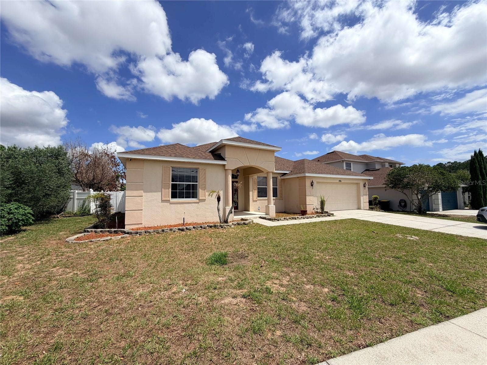 2875 BEAVER RIDGE LOOP, Clermont, FL 34711 Front