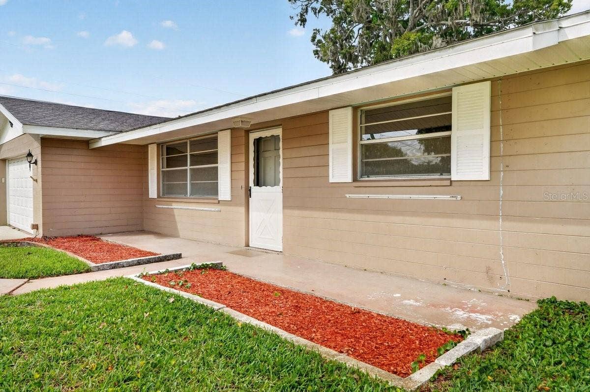 2342 CITRUS AVENUE, South Daytona, FL 32119 2342 CITRUS AVENUE, South Daytona, FL 32119