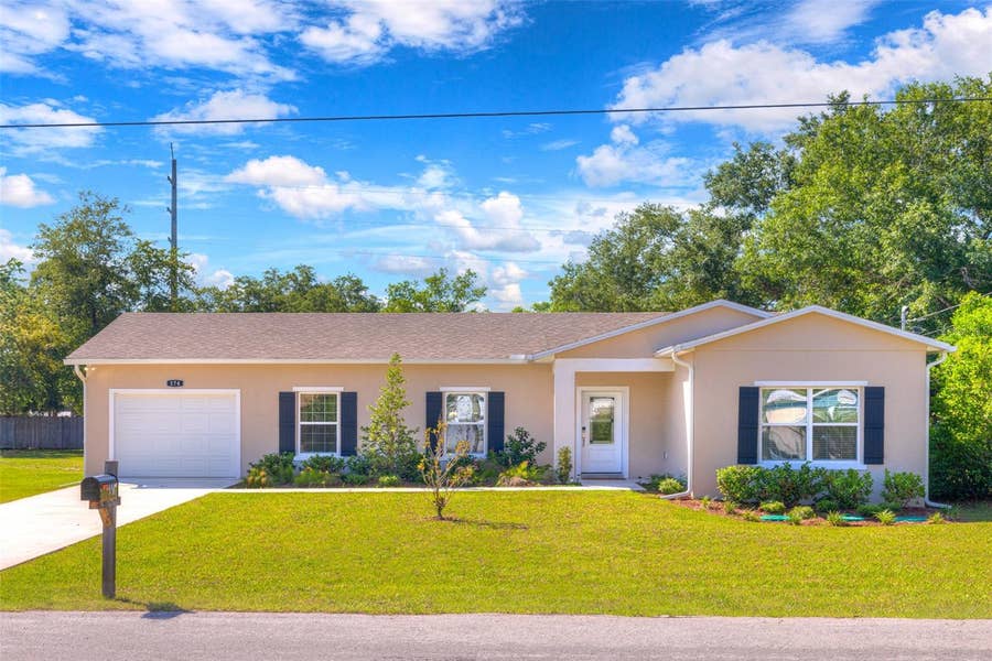 Property photo for 174 DOVER LN, DeLand, FL